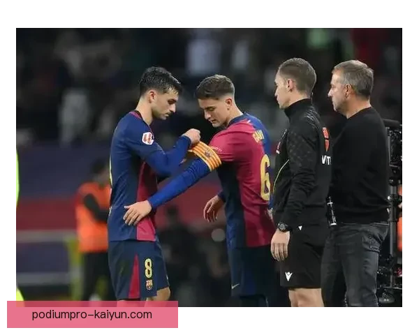 加维与佩德里默契配合持续提升,成为巴萨中场新生代亮点 加维与佩德里默契配合持续提升,成为巴萨中场新生代亮点